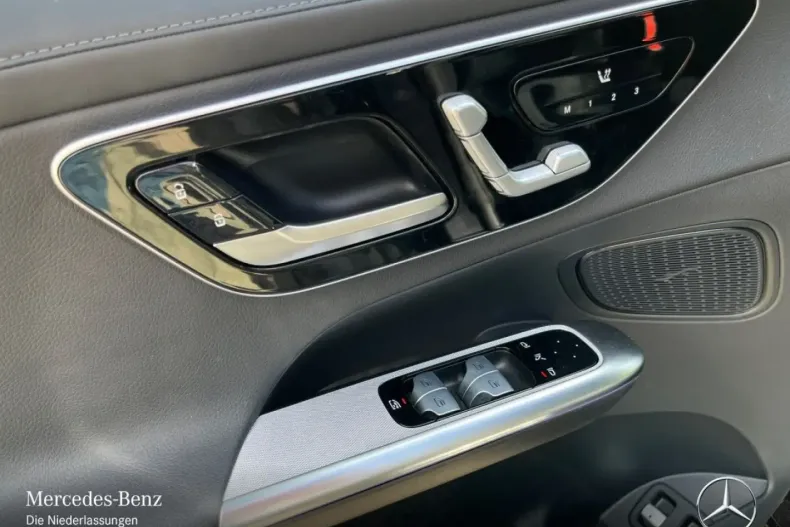 Mercedes-Benz GLC 300 din 2024 cu 14.220 km - oferta MER165664 - foto 13