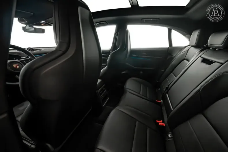 Porsche Macan din 2024 cu 3.820 km - oferta POR165672 - foto 7