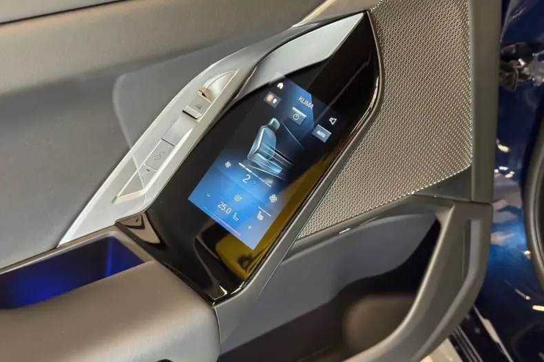 BMW 740 din 2024 cu 14.551 km - oferta BMW165677 - foto 30