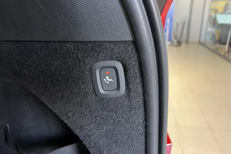 Volvo XC90 din 2020 cu 74.442 km - oferta VOL165685 - foto 16