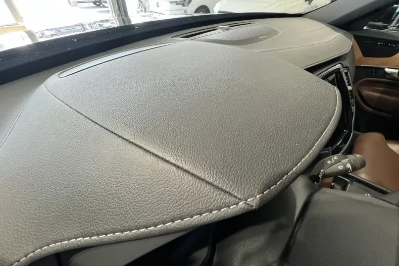 Volvo XC90 din 2020 cu 74.442 km - oferta VOL165685 - foto 21