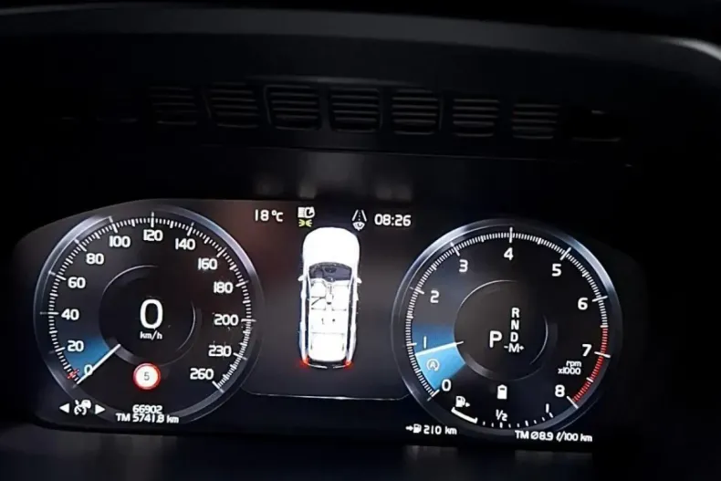 Volvo XC90 din 2020 cu 67.571 km - oferta VOL165694 - foto 8