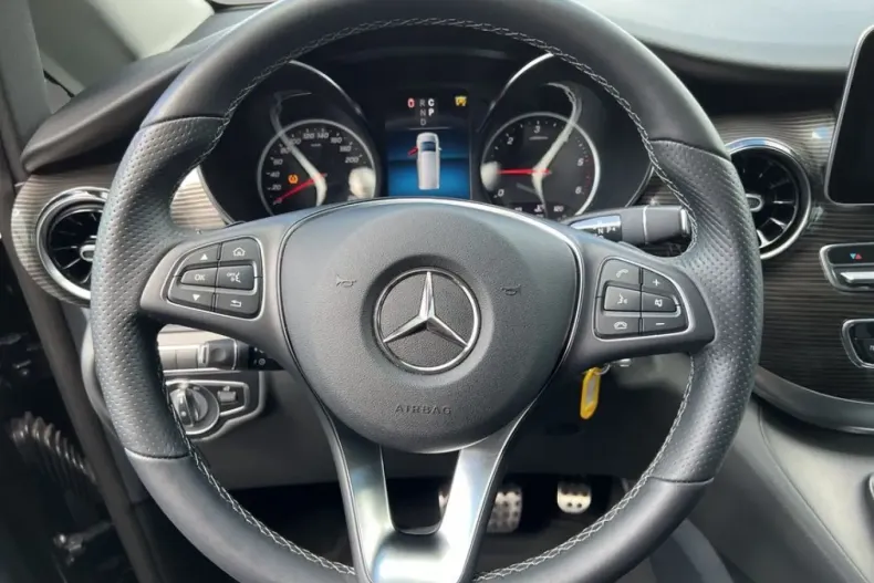 Mercedes-Benz V 220 din 2023 cu 37.715 km - oferta MER165702 - foto 7