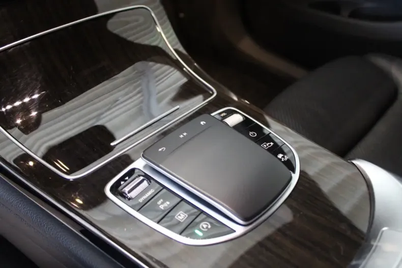 Mercedes-Benz GLC 220 din 2021 cu 94.222 km - oferta MER165717 - foto 16