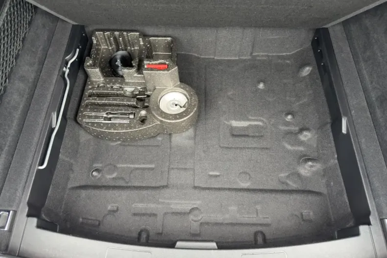 Porsche Cayenne din 2024 cu 39.990 km - oferta POR165726 - foto 25