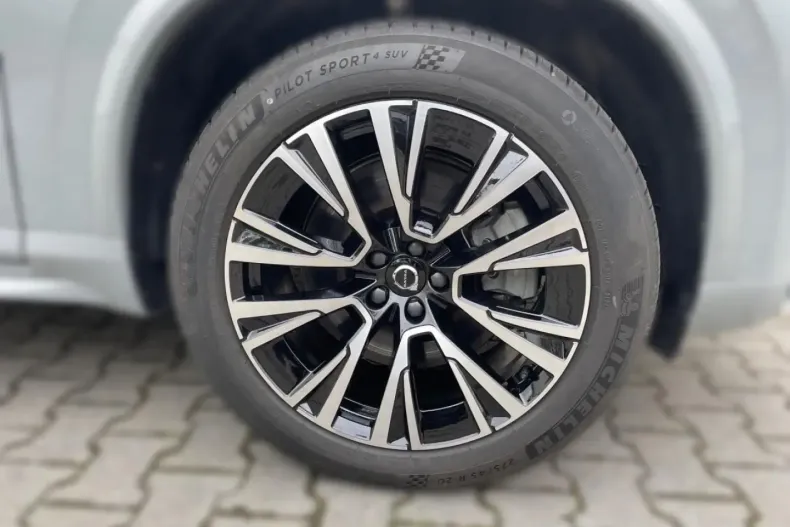 Volvo XC90 din 2024 cu 12.874 km - oferta VOL165727 - foto 7