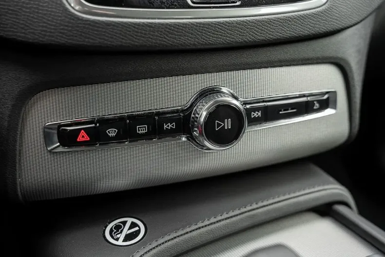 Volvo XC90 din 2024 cu 24.000 km - oferta VOL165729 - foto 17