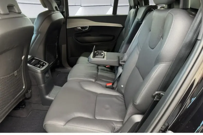 Volvo XC90 din 2024 cu 7.169 km - oferta VOL165730 - foto 7