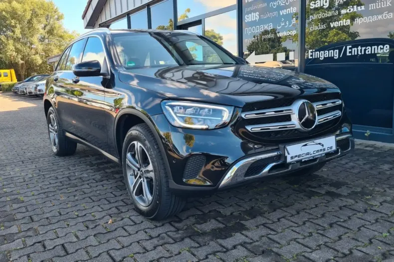Mercedes-Benz GLC 300 din 2022 cu 59.000 km - oferta MER165757 - foto 2