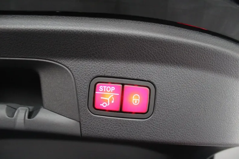 Mercedes-Benz GLE 300 din 2023 cu 55.000 km - oferta MER165763 - foto 19