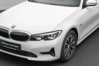 BMW 320 din 2022 cu 44.834 km - oferta BMW165767 - foto 1