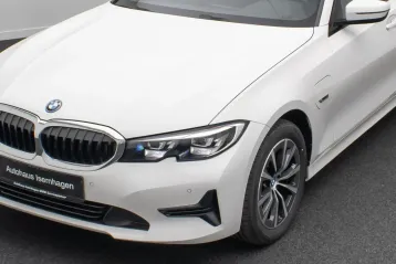 BMW 320 din 2022 - oferta BMW165767