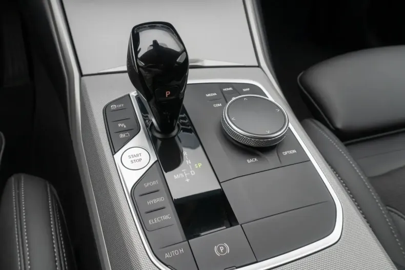 BMW 320 din 2022 cu 44.834 km - oferta BMW165767 - foto 31