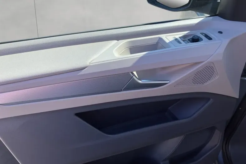 Volkswagen T7 Multivan din 2023 cu 50.500 km - oferta VOL165773 - foto 16