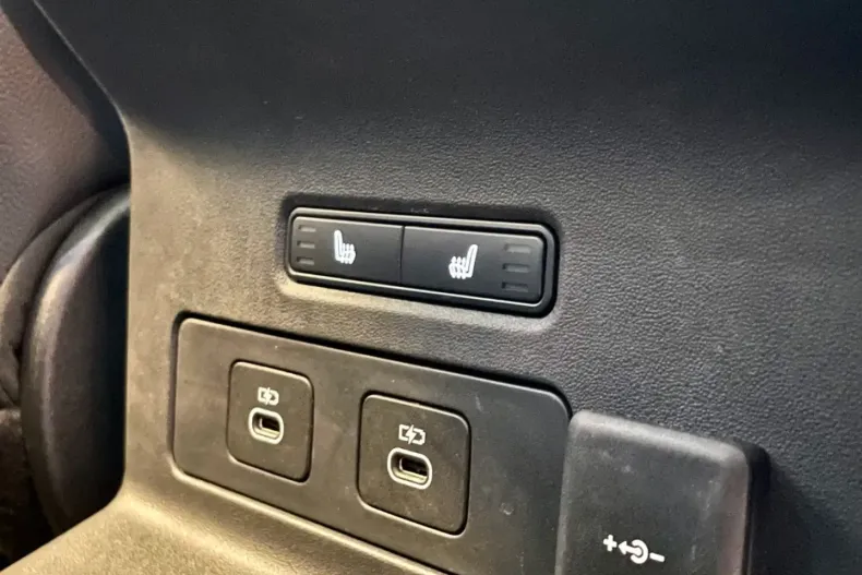 Land Rover Range Rover Velar din 2023 cu 7.863 km - oferta LAN165780 - foto 30