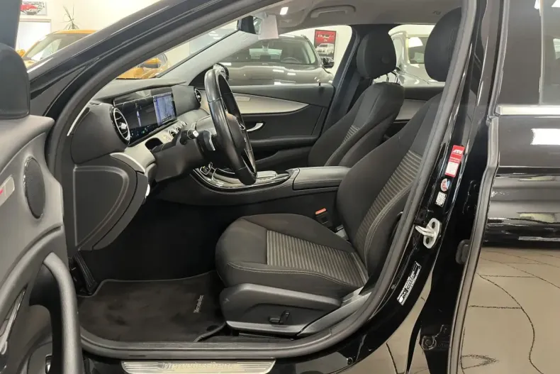 Mercedes-Benz E 300 din 2021 cu 99.987 km - oferta MER165787 - foto 10