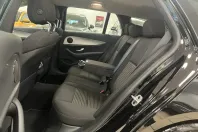 Mercedes-Benz E 300 din 2021 cu 99.987 km - oferta MER165787 - foto 19