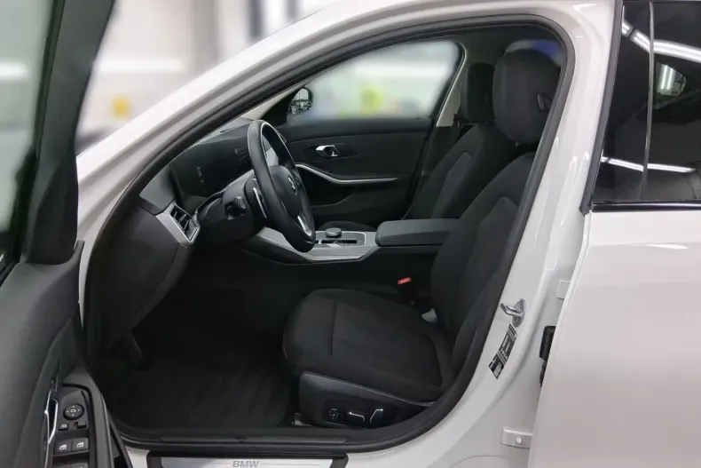 BMW 320 din 2024 cu 20.844 km - oferta BMW165795 - foto 7