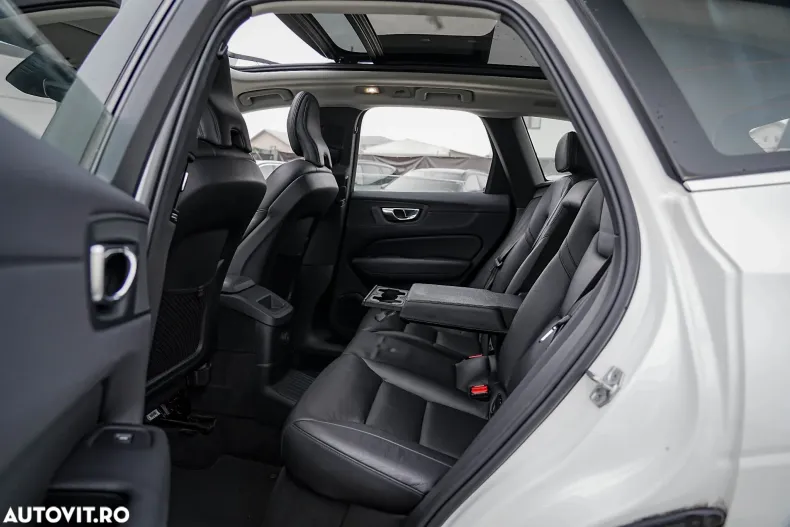 Volvo XC60 din 2022 cu 106.450 km - oferta VOL165813 - foto 13