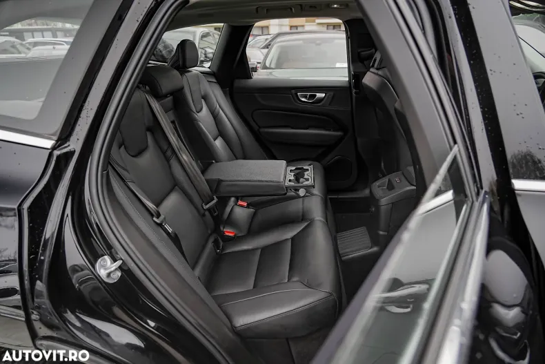 Volvo XC60 din 2023 cu 121.450 km - oferta VOL165814 - foto 22