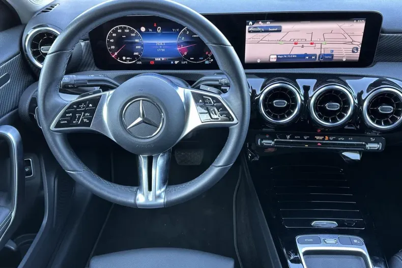 Mercedes-Benz A din 2025 cu 17.747 km - oferta MER165829 - foto 11