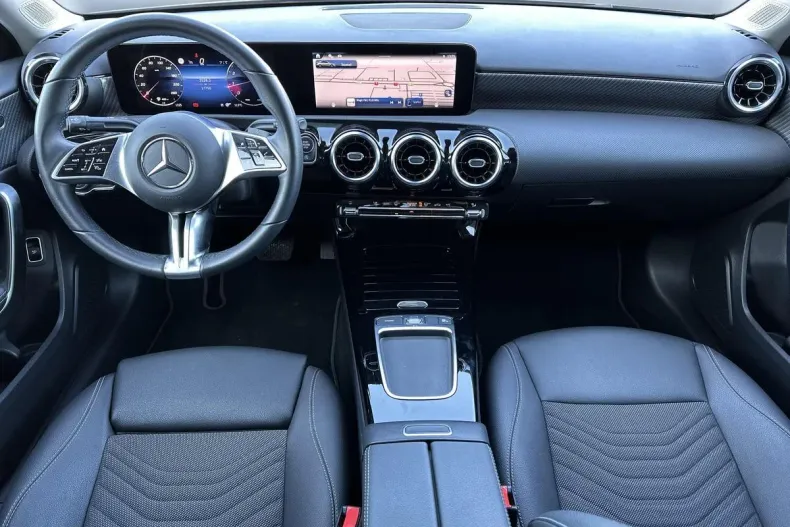 Mercedes-Benz A din 2025 cu 17.747 km - oferta MER165829 - foto 12