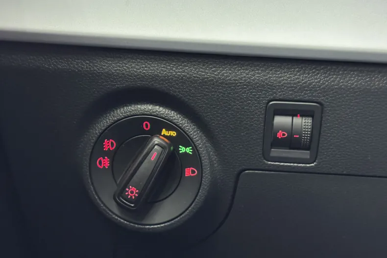 Seat Arona din 2022 cu 90.826 km - oferta SEA165832 - foto 9