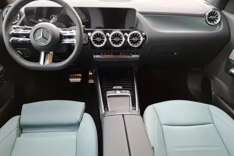 Mercedes-Benz GLA din 2025 cu 6.000 km - oferta MER165838 - foto 10