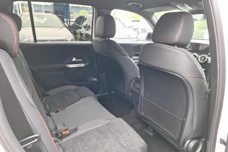 Mercedes-Benz GLB din 2025 cu 6.000 km - oferta MER165844 - foto 12