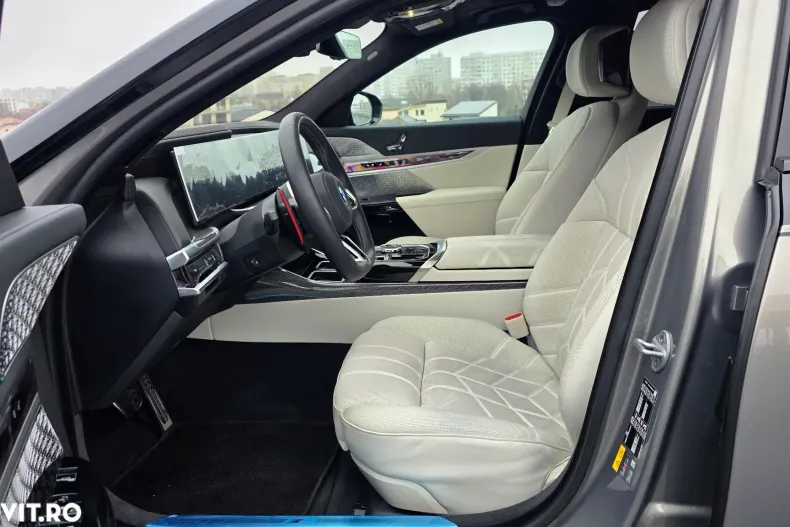 BMW M7 din 2025 cu 15.000 km - oferta BMW165847 - foto 8