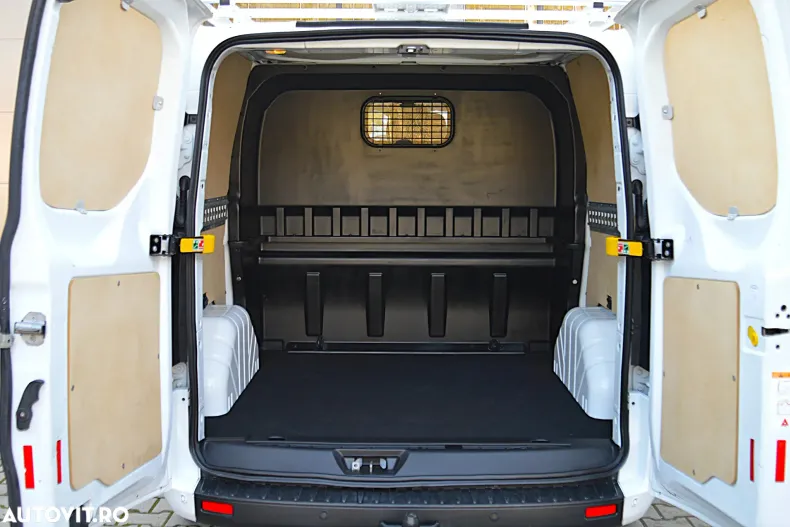 Ford Transit Custom din 2019 cu 169.100 km - oferta FOR165850 - foto 39