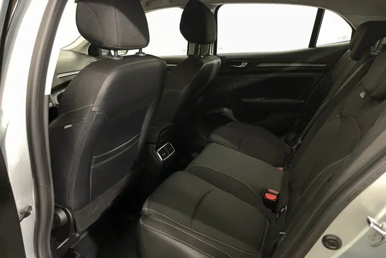 Renault Megane din 2022 cu 71.033 km - oferta REN165856 - foto 10