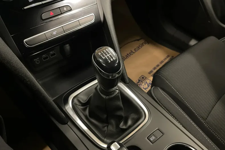 Renault Megane din 2022 cu 71.033 km - oferta REN165856 - foto 19