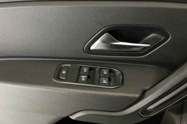 Dacia Duster din 2020 cu 68.826 km - oferta DAC165858 - foto 17