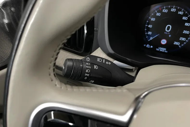 Volvo XC60 din 2020 cu 124.685 km - oferta VOL165859 - foto 27