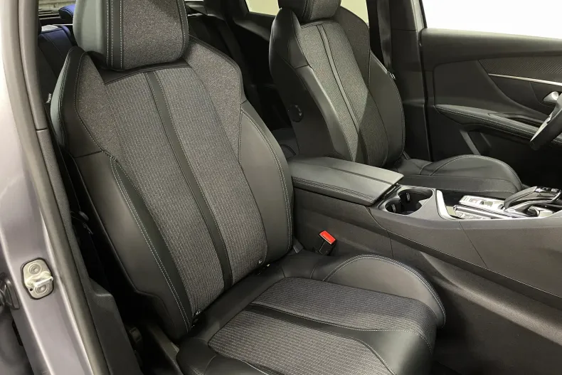 Peugeot 3008 din 2021 cu 77.868 km - oferta PEU165864 - foto 9