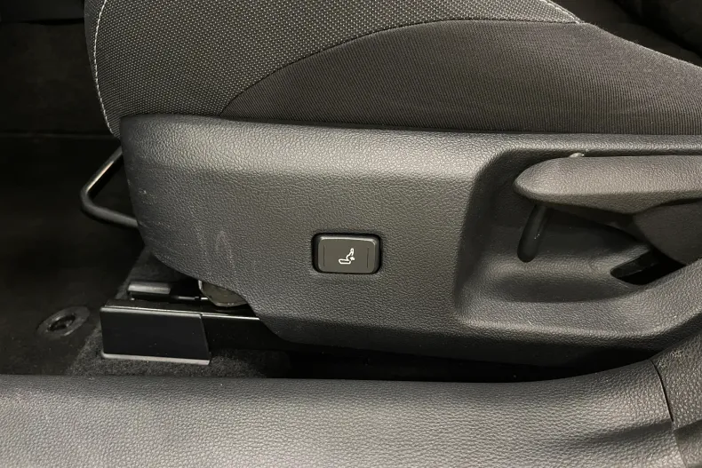 Toyota Corolla din 2020 cu 116.110 km - oferta TOY165869 - foto 17