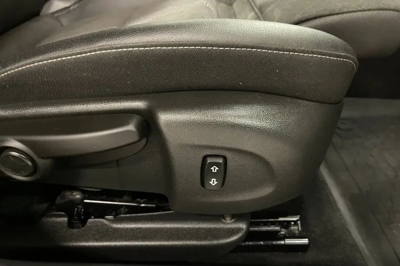 Opel Insignia din 2021 cu 130.694 km - oferta OPE165873 - foto 20