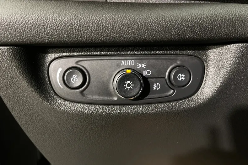 Opel Insignia din 2021 cu 130.694 km - oferta OPE165873 - foto 22