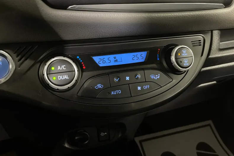 Toyota Yaris din 2020 cu 135.040 km - oferta TOY165876 - foto 16