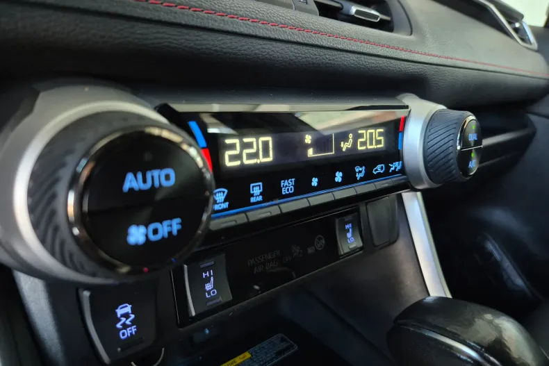 Toyota RAV4 din 2021 cu 116.000 km - oferta TOY165882 - foto 22