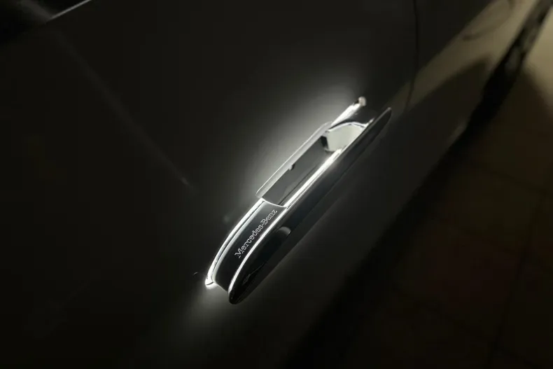 Mercedes-Benz EQE din 2022 cu 65.264 km - oferta MER165885 - foto 12