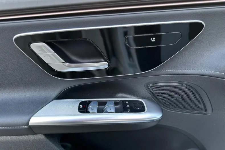 Mercedes-Benz EQE din 2022 cu 65.264 km - oferta MER165885 - foto 37