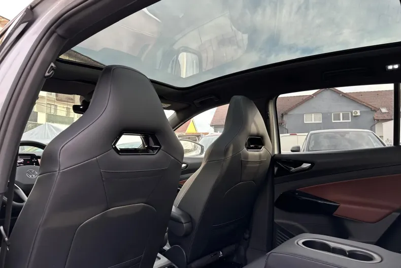 Volkswagen ID.4 din 2022 cu 75.863 km - oferta VOL165886 - foto 6