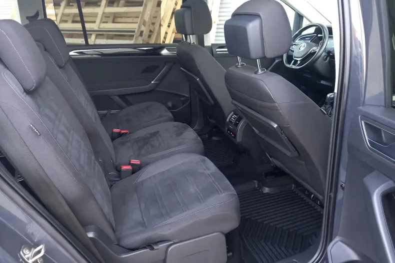 Volkswagen Touran din 2021 cu 82.526 km - oferta VOL165891 - foto 15