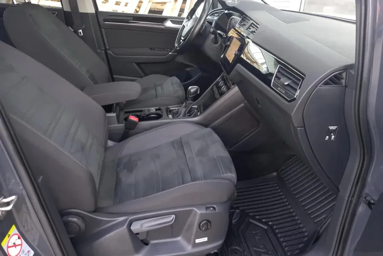 Volkswagen Touran din 2021 cu 82.526 km - oferta VOL165891 - foto 16