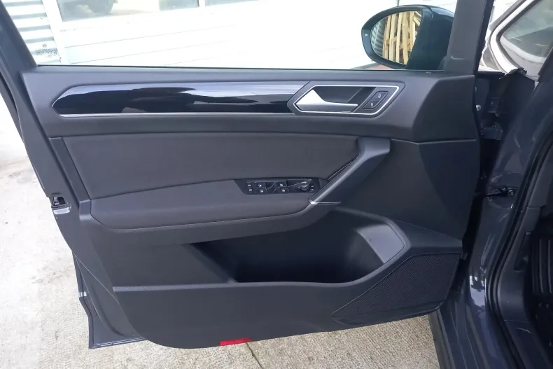 Volkswagen Touran din 2021 cu 82.526 km - oferta VOL165891 - foto 22