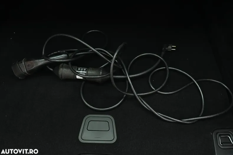 Volvo XC60 din 2020 cu 154.000 km - oferta VOL165899 - foto 35