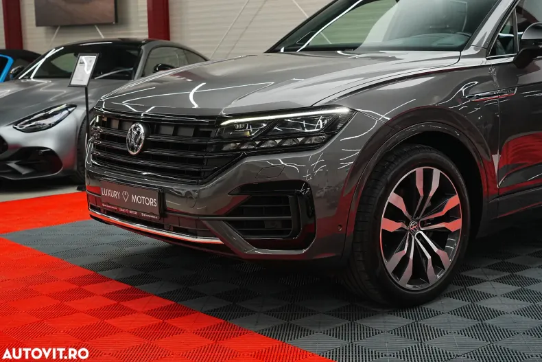 Volkswagen Touareg din 2019 cu 118.000 km - oferta VOL165901 - foto 17
