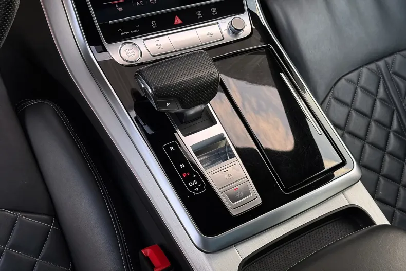 Audi Q8 din 2019 cu 133.000 km - oferta AUD165906 - foto 21